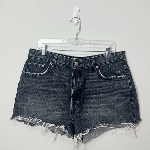 Zara Straight Cut Shorts Black Gray Denim Cutoff Buttonfly - Picture 3 of 7